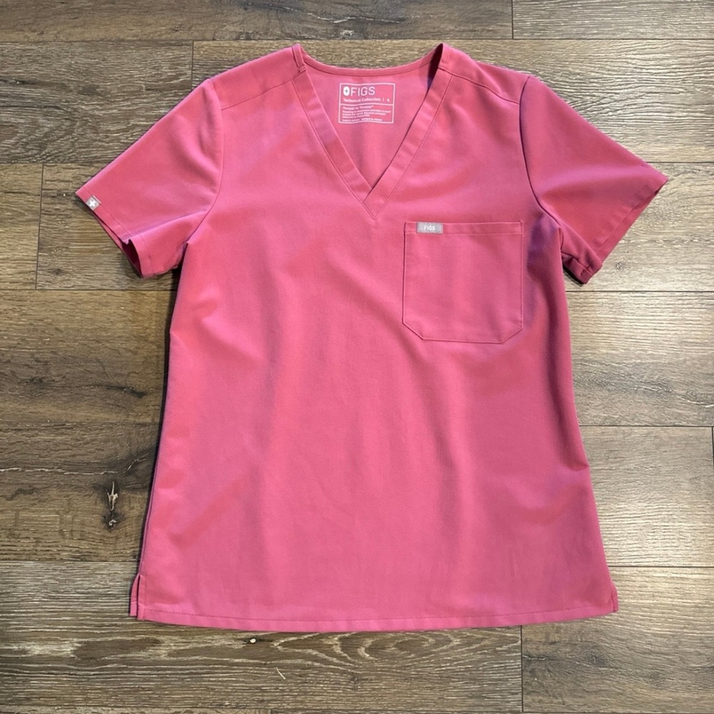 FIGS Limited Edition Quartz Breast Cancer Pink Small Catarina One Pocket